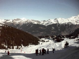 Pistes to the right of the Loze